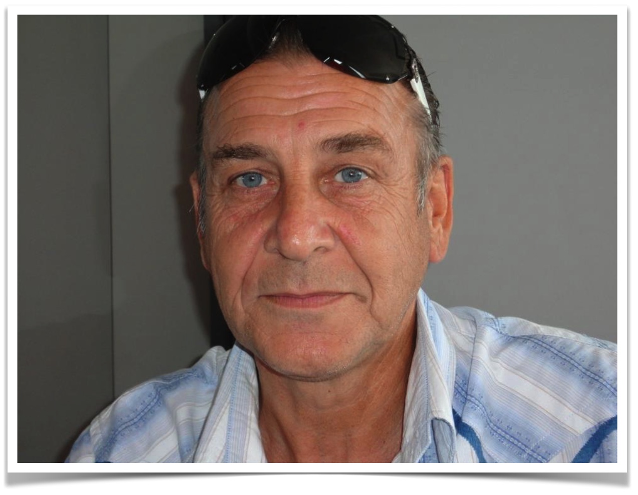 253898518 276884660883060 6657876785407576922 m